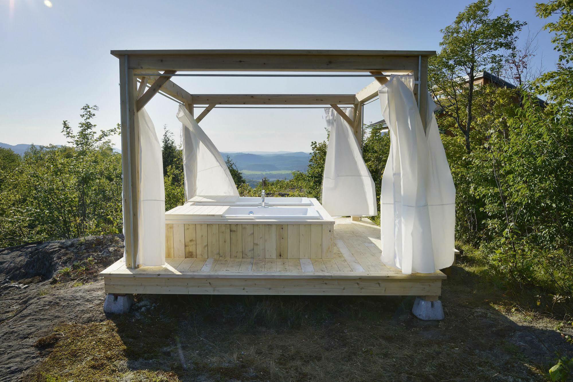 Eco Spa Highland Grenville-Sur-La-Rouge ภายนอก รูปภาพ