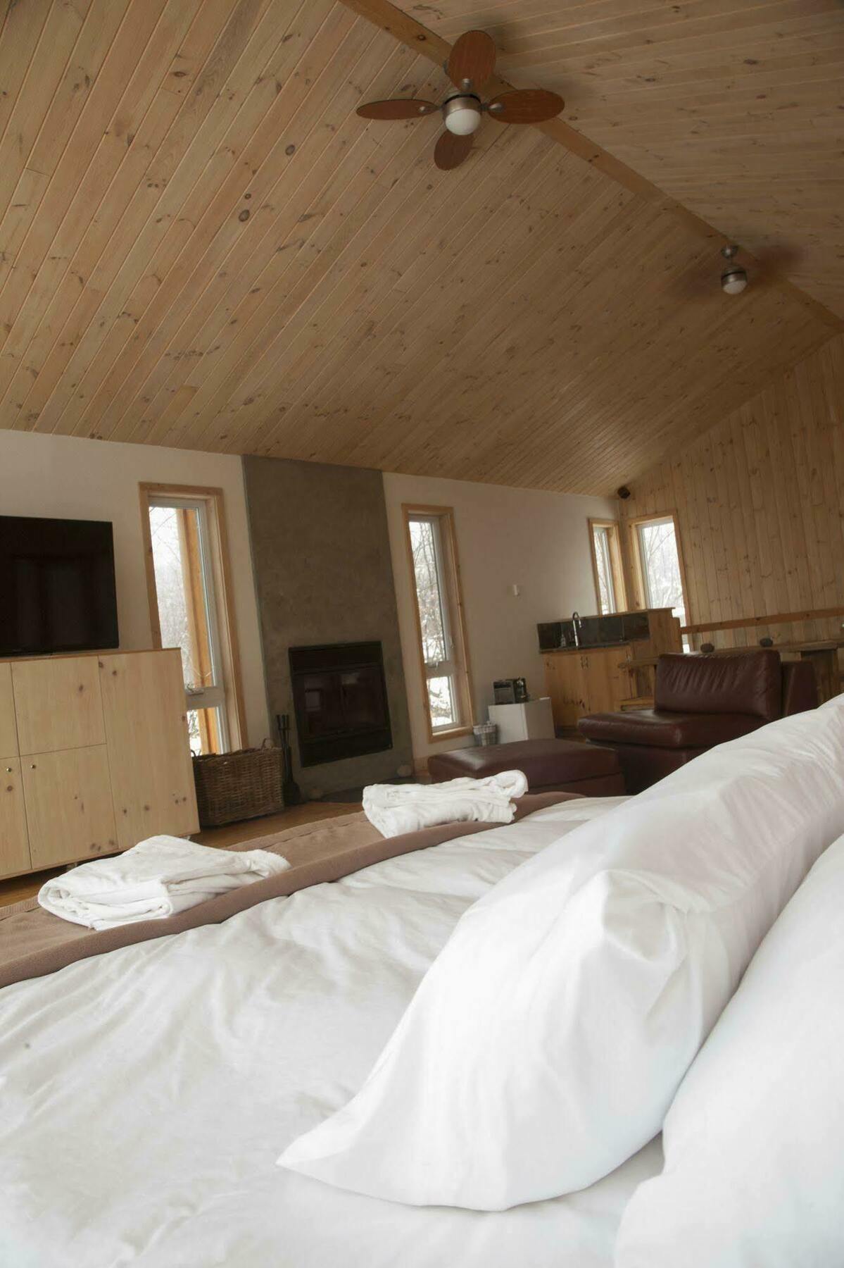 Eco Spa Highland Grenville-Sur-La-Rouge ภายนอก รูปภาพ